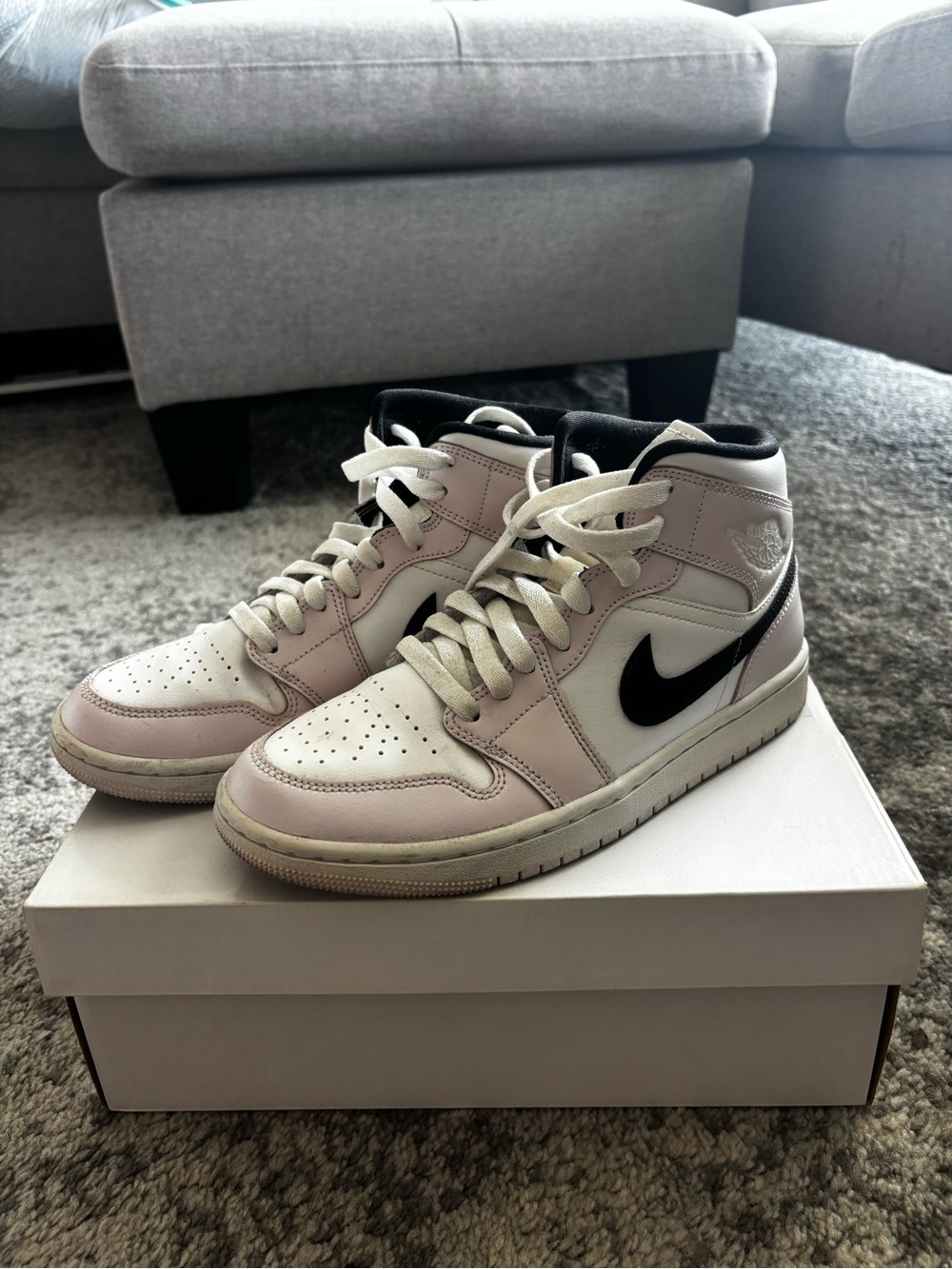 Nike Women’s Air Jordan 1